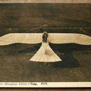 0602 – Sesto San Giovanni - 1916, 14 febbraio. Un aeroplano Aviatik Taube 